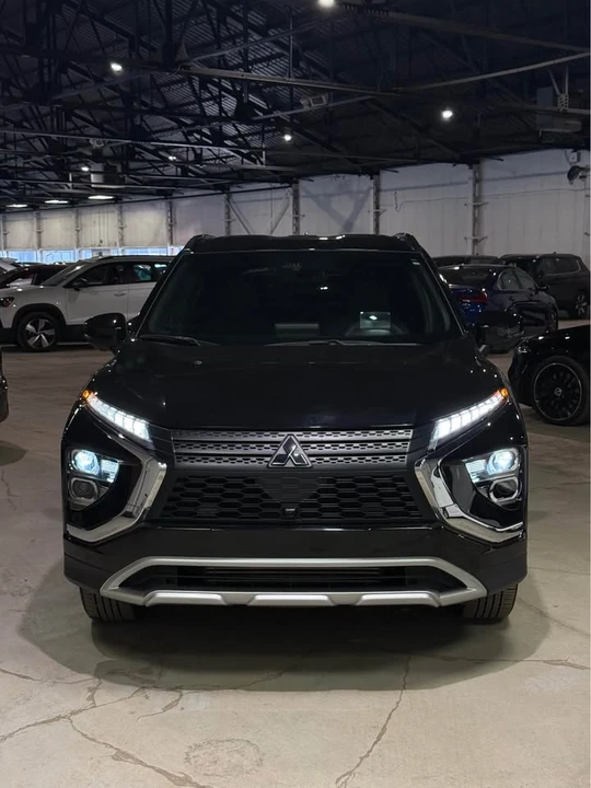 2024 Mitsubishi Eclipse Cross - Image 2 of 13