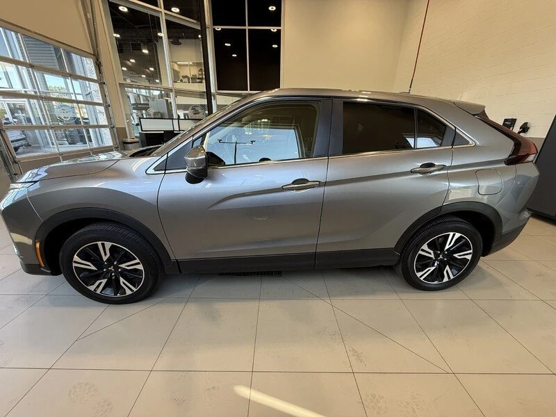2024 Mitsubishi Eclipse Cross - Image 2 of 20