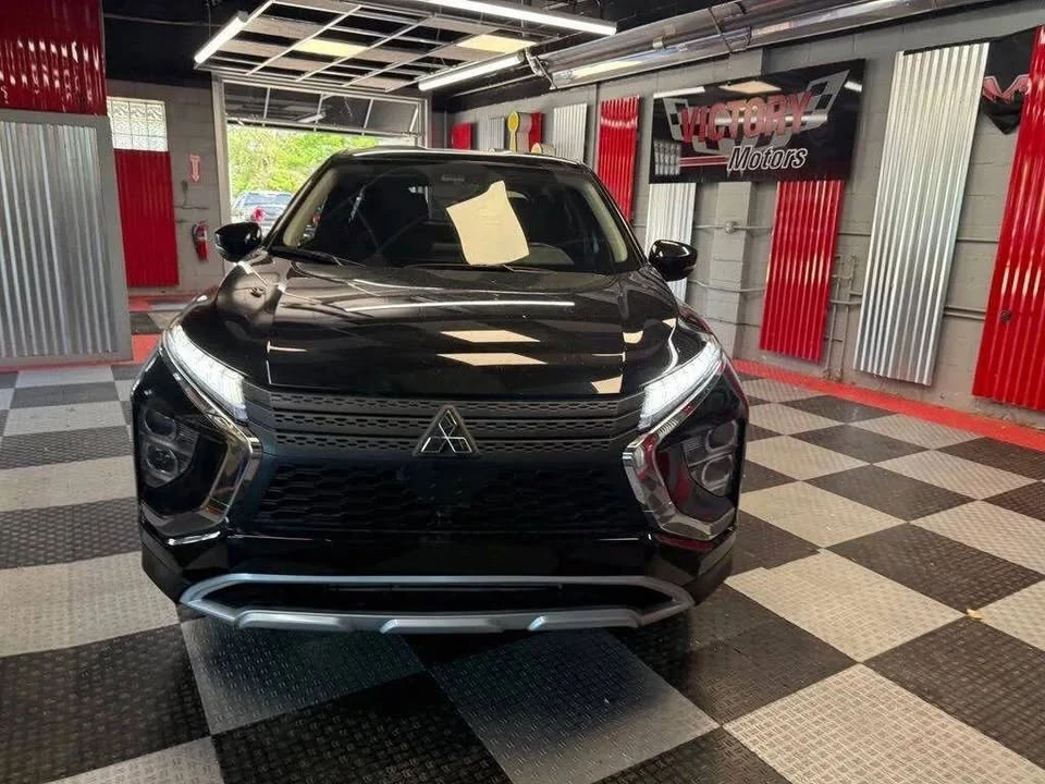 2024 Mitsubishi Eclipse Cross - Image 2 of 20