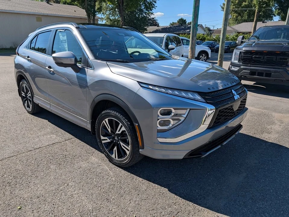 2024 Mitsubishi Eclipse Cross - Image 2 of 17