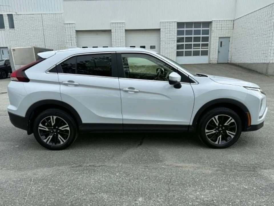 2024 Mitsubishi Eclipse Cross - Image 6 of 10