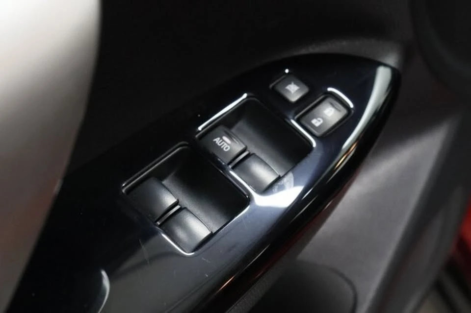 2024 Mitsubishi Eclipse Cross - Image 18 of 20