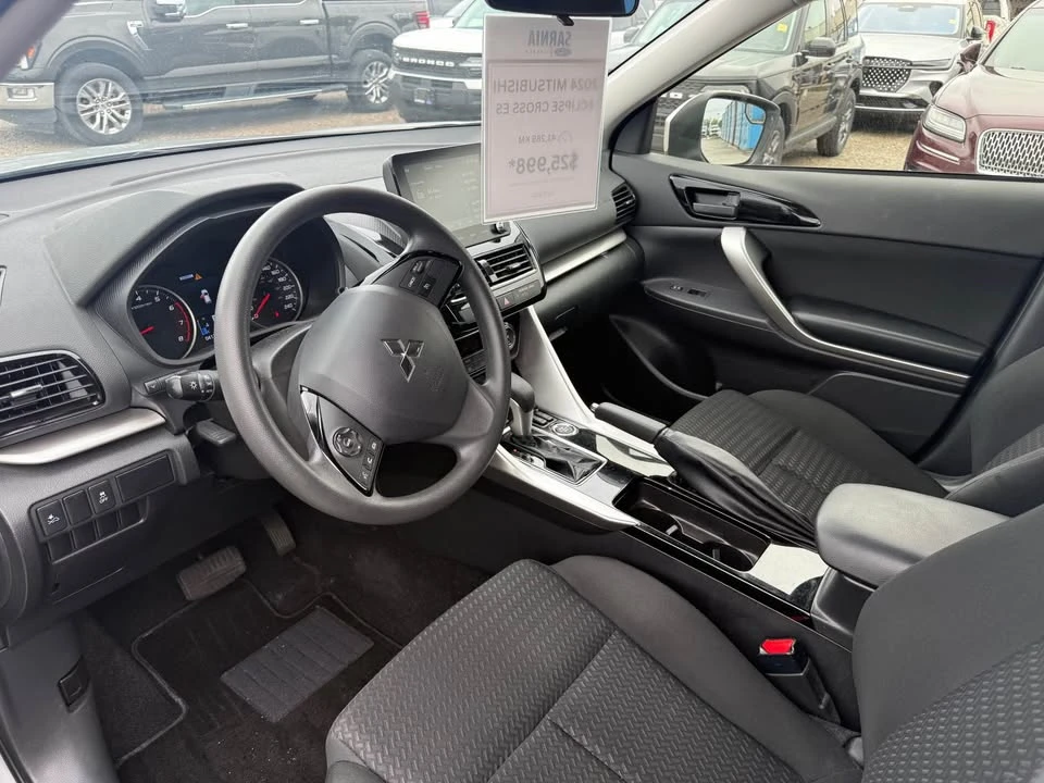 2024 Mitsubishi Eclipse Cross - Image 10 of 17