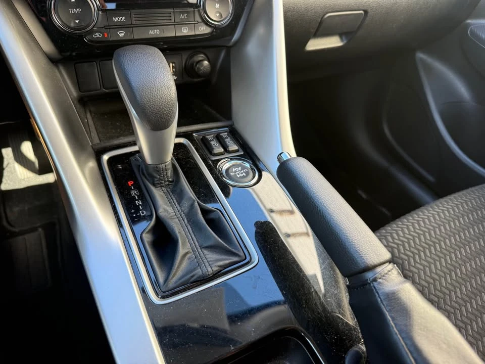 2024 Mitsubishi Eclipse Cross - Image 13 of 15