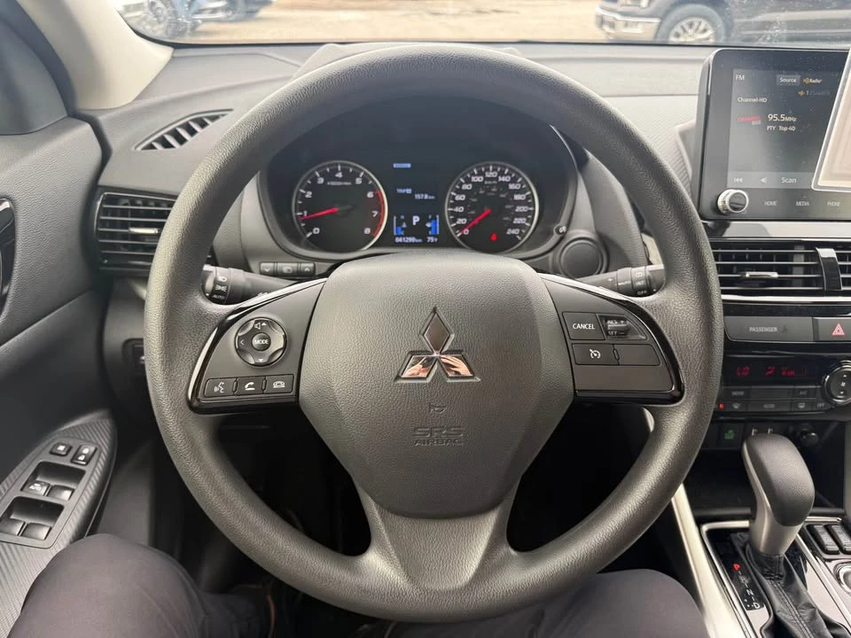 2024 Mitsubishi Eclipse Cross - Image 12 of 17