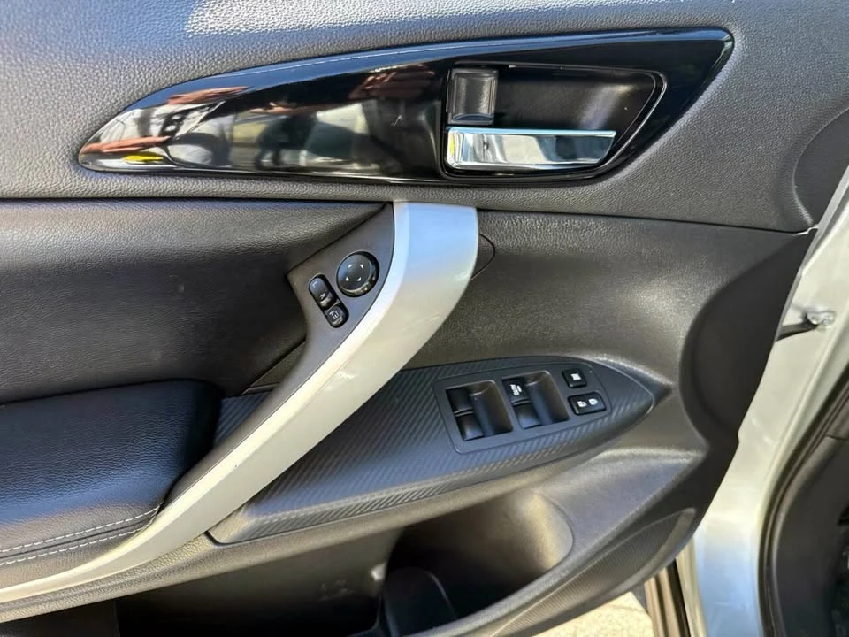 2024 Mitsubishi Eclipse Cross - Image 10 of 16