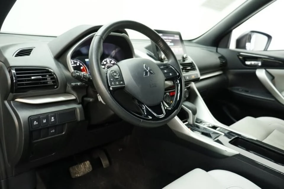 2024 Mitsubishi Eclipse Cross - Image 3 of 20