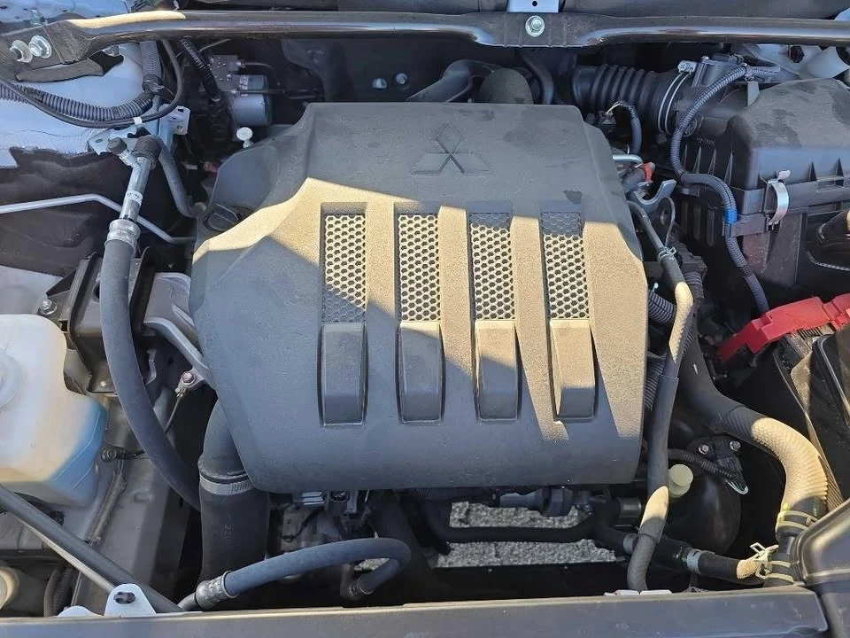 2024 Mitsubishi Eclipse Cross - Image 16 of 19