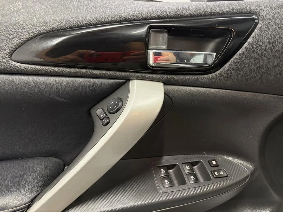 2024 Mitsubishi Eclipse Cross - Image 8 of 10