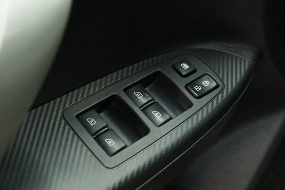 2024 Mitsubishi Eclipse Cross - Image 15 of 20
