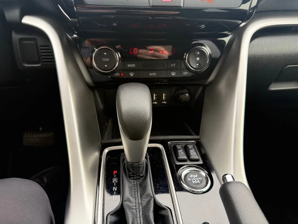 2024 Mitsubishi Eclipse Cross - Image 14 of 17
