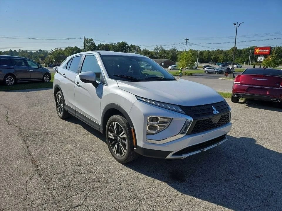 2024 Mitsubishi Eclipse Cross - Image 2 of 19