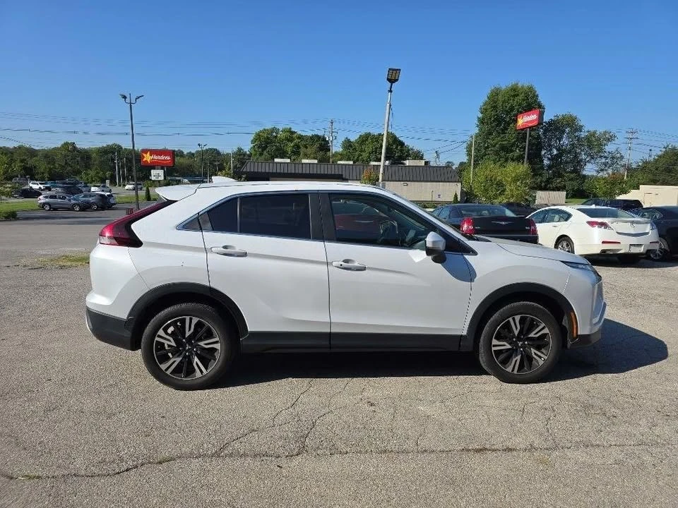 2024 Mitsubishi Eclipse Cross - Image 8 of 19
