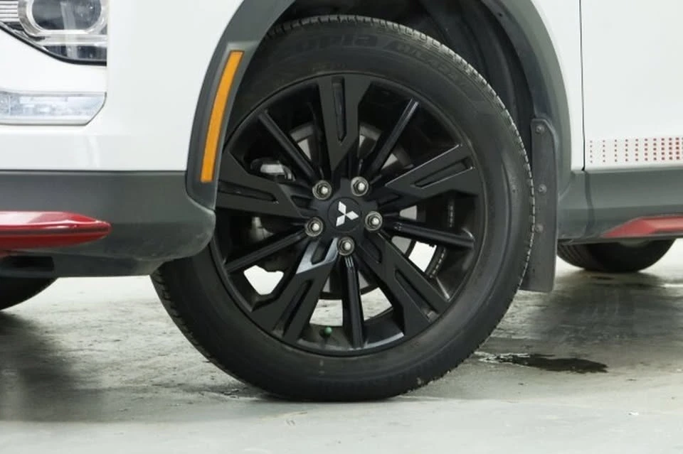2024 Mitsubishi Eclipse Cross - Image 3 of 20