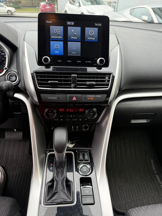 2024 Mitsubishi Eclipse Cross - Image 6 of 11