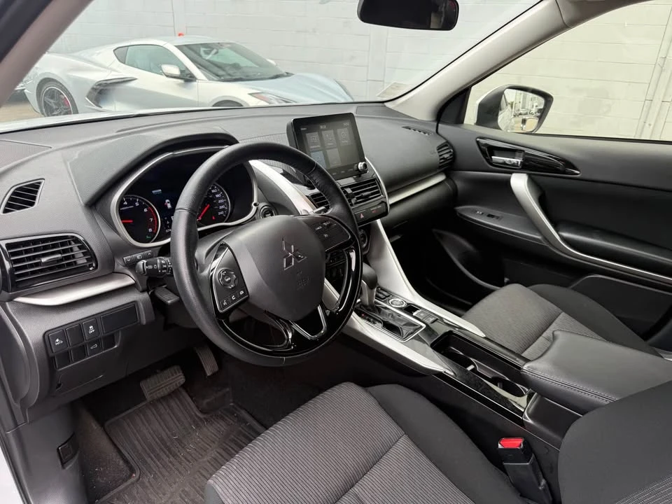2024 Mitsubishi Eclipse Cross - Image 10 of 11