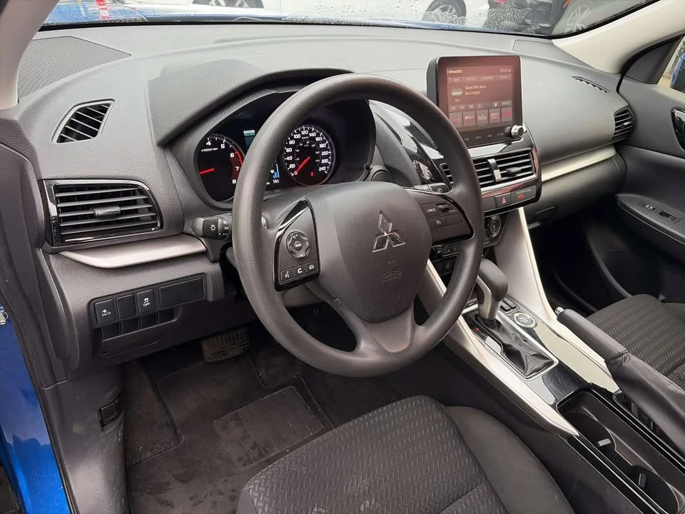 2024 Mitsubishi Eclipse Cross - Image 8 of 15