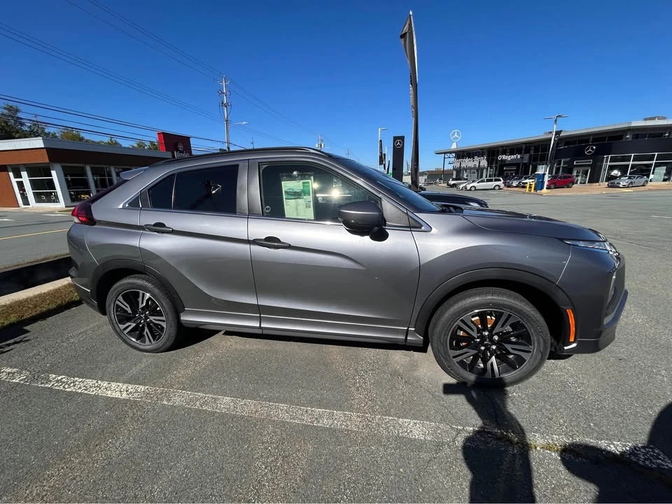 2024 Mitsubishi Eclipse Cross - Image 2 of 5