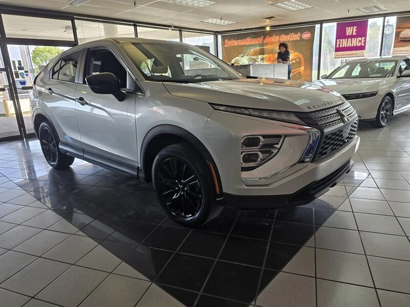 2024 Mitsubishi Eclipse Cross - Image 3 of 20