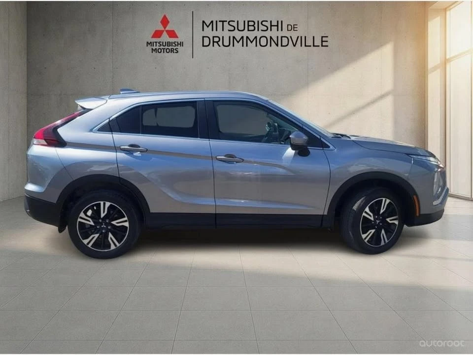 2024 Mitsubishi Eclipse Cross - Image 2 of 10
