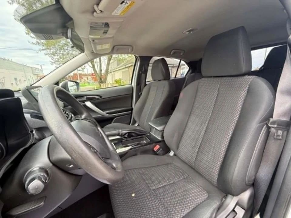 2024 Mitsubishi Eclipse Cross - Image 9 of 10