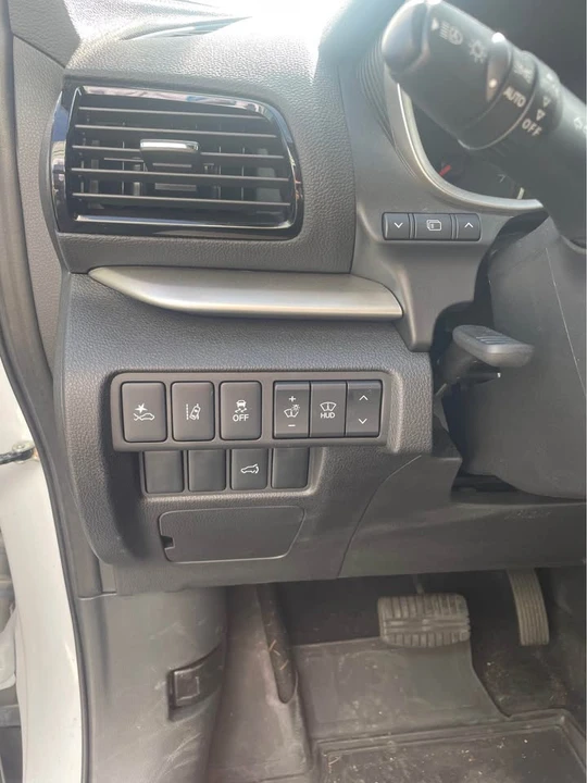2024 Mitsubishi Eclipse Cross - Image 9 of 13