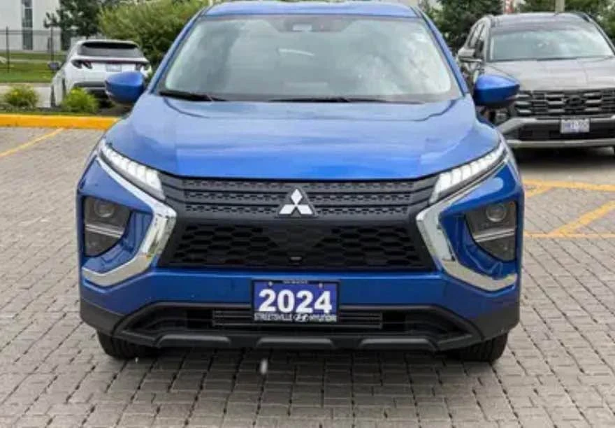 2024 Mitsubishi Eclipse Cross - Image 5 of 10