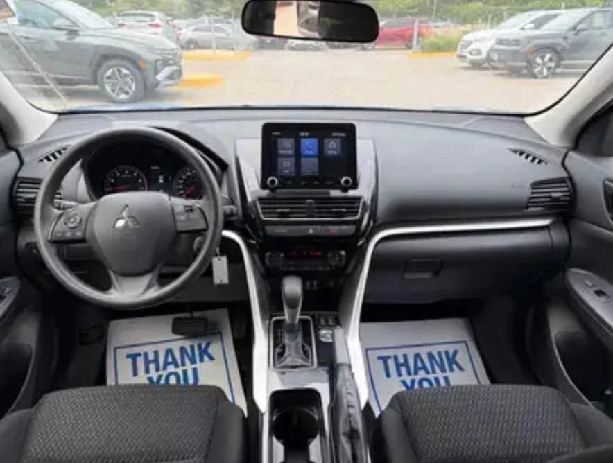 2024 Mitsubishi Eclipse Cross - Image 8 of 10