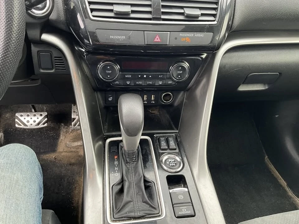 2024 Mitsubishi Eclipse Cross - Image 3 of 4