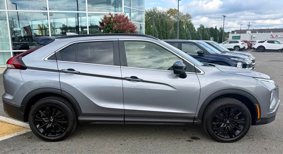 2024 Mitsubishi Eclipse Cross - Image 2 of 18