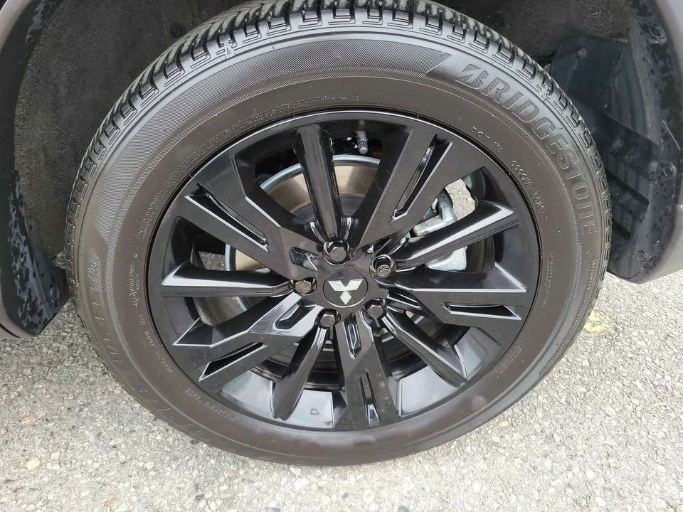 2024 Mitsubishi Eclipse Cross - Image 10 of 13