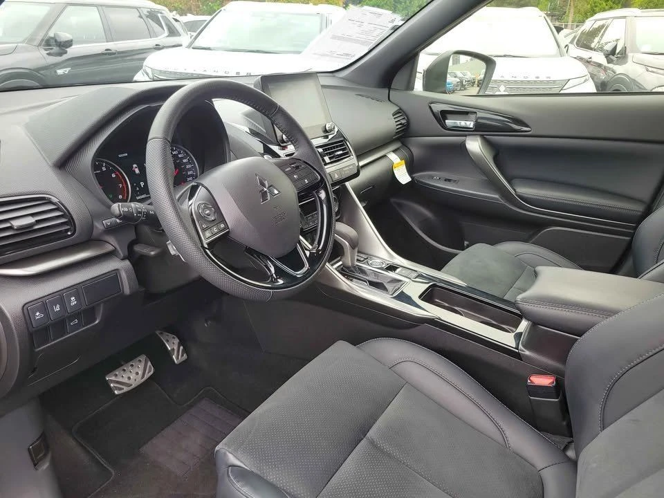 2024 Mitsubishi Eclipse Cross - Image 6 of 13