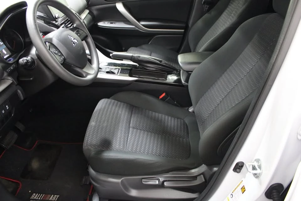 2024 Mitsubishi Eclipse Cross - Image 5 of 20