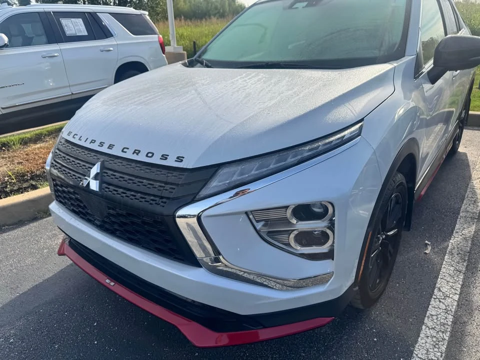 2024 Mitsubishi Eclipse Cross - Image 2 of 5