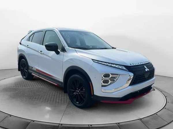 2024 Mitsubishi Eclipse Cross - Image 2 of 9
