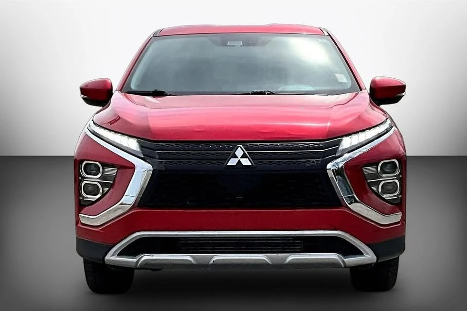 2024 Mitsubishi Eclipse Cross - Image 2 of 10