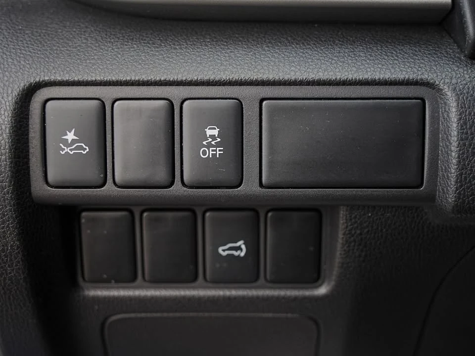 2024 Mitsubishi Eclipse Cross - Image 17 of 20