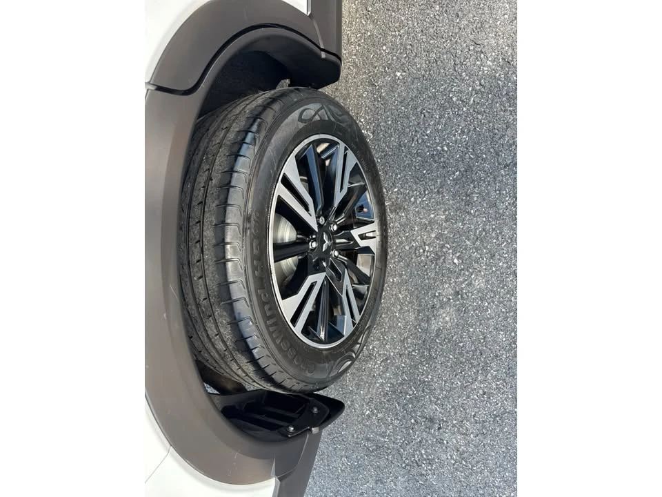 2024 Mitsubishi Eclipse Cross - Image 4 of 19
