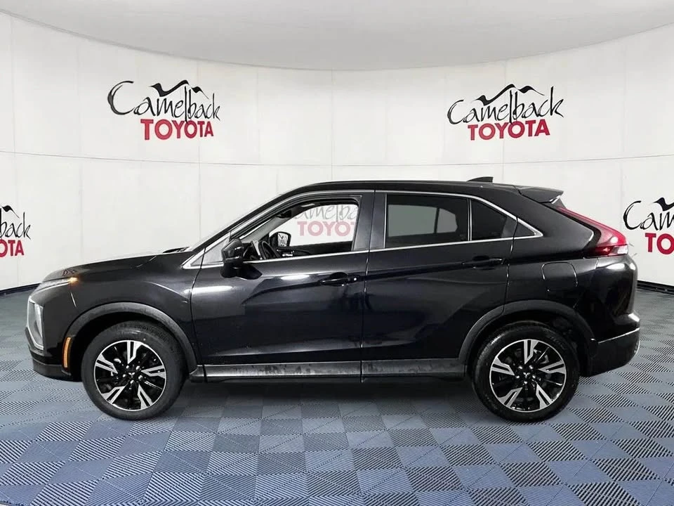 2024 Mitsubishi Eclipse Cross - Image 2 of 11