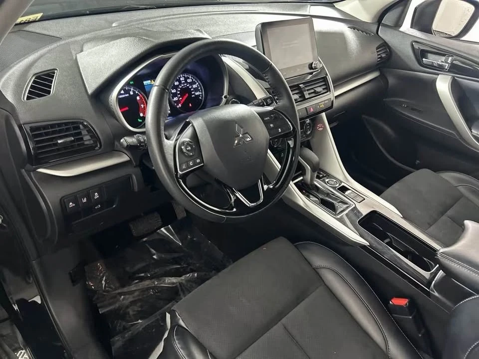 2024 Mitsubishi Eclipse Cross - Image 7 of 11