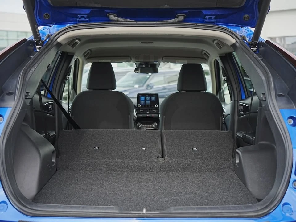2024 Mitsubishi Eclipse Cross - Image 8 of 19
