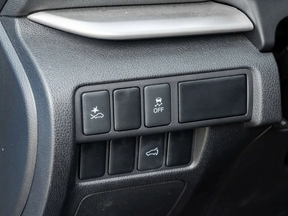 2024 Mitsubishi Eclipse Cross - Image 14 of 20