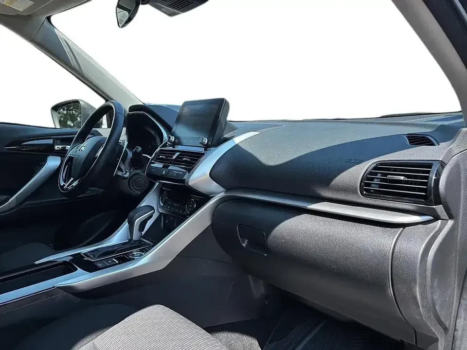 2024 Mitsubishi Eclipse Cross - Image 8 of 11