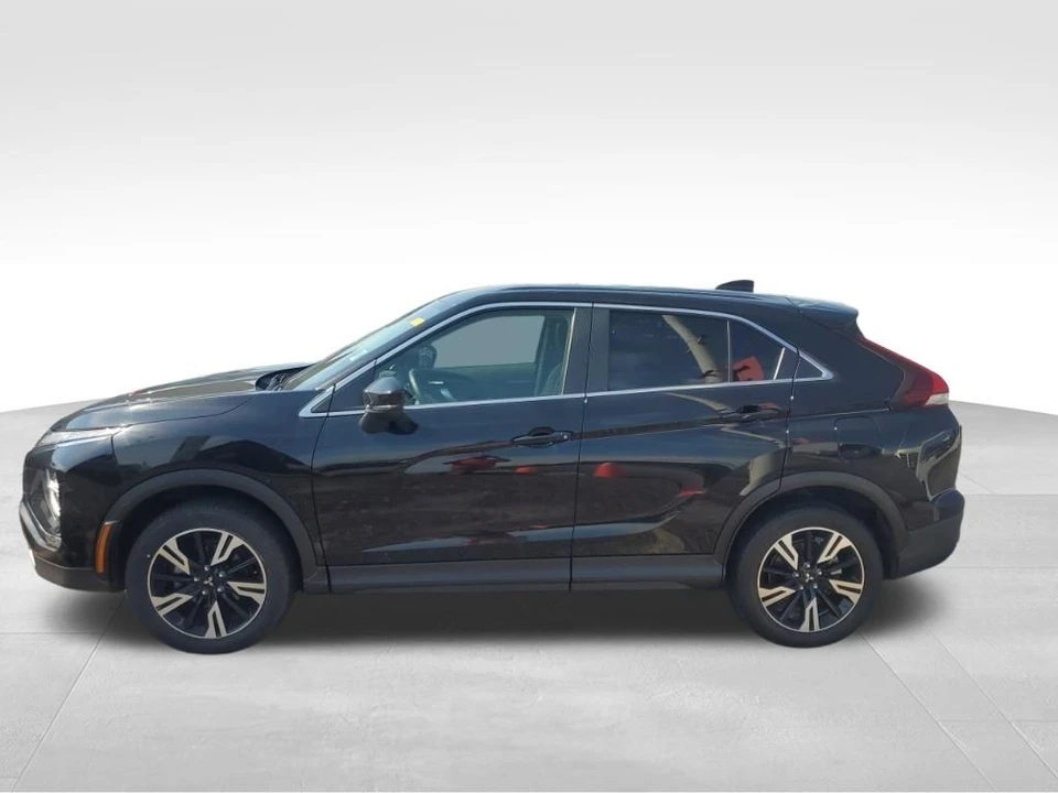 2024 Mitsubishi Eclipse Cross - Image 2 of 12