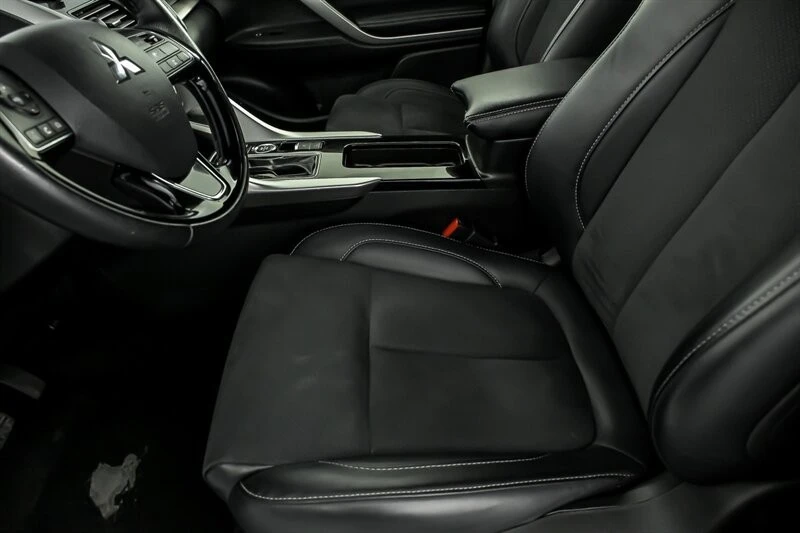 2024 Mitsubishi Eclipse Cross - Image 17 of 31