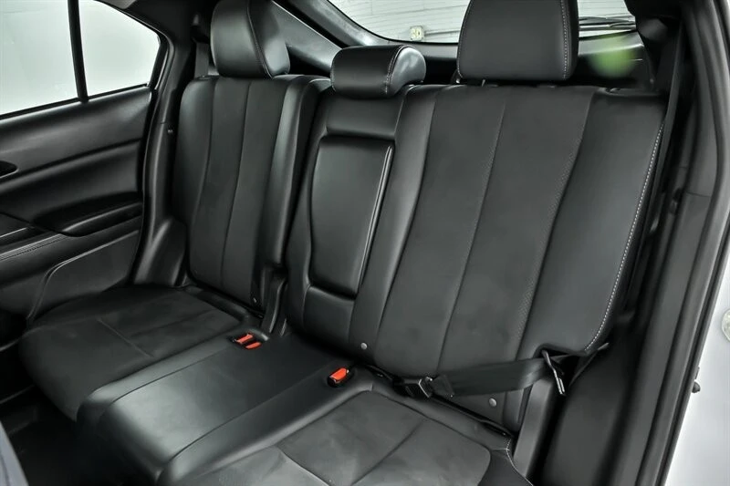 2024 Mitsubishi Eclipse Cross - Image 19 of 31