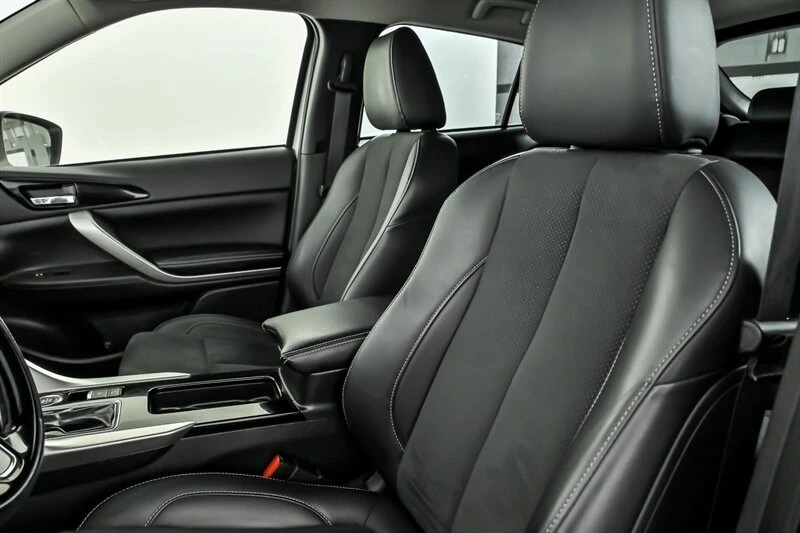 2024 Mitsubishi Eclipse Cross - Image 18 of 31