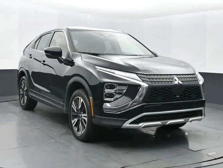 2024 Mitsubishi Eclipse Cross - Image 2 of 12
