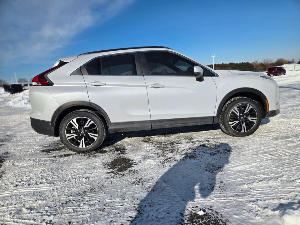 2024 Mitsubishi Eclipse Cross - Image 8 of 12