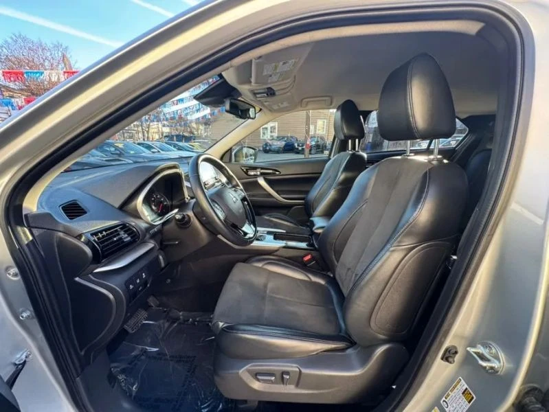 2024 Mitsubishi Eclipse Cross - Image 9 of 12